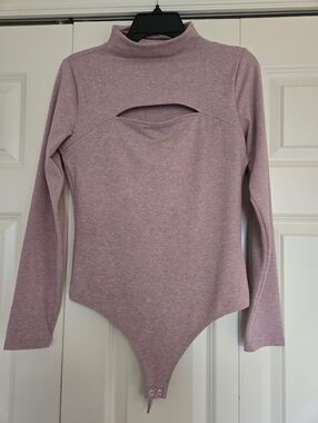 Express Body Contour Cutout Bodysuit Long Sleeve Mock Neck Mauve Pink Size M